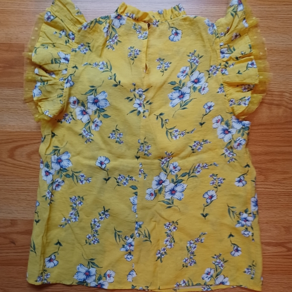 Elegant Yellow Floral top - Picture 5 of 5